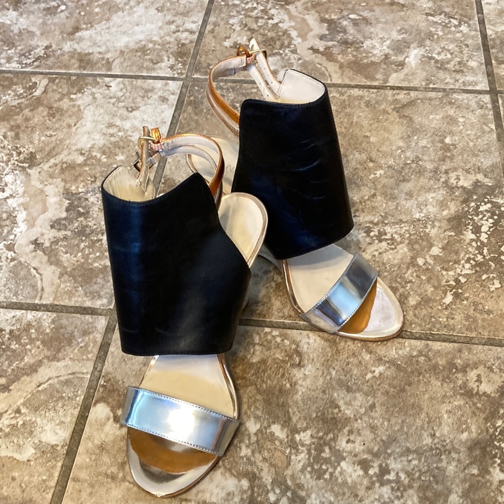 Nine West wedge heel sandals, size 6